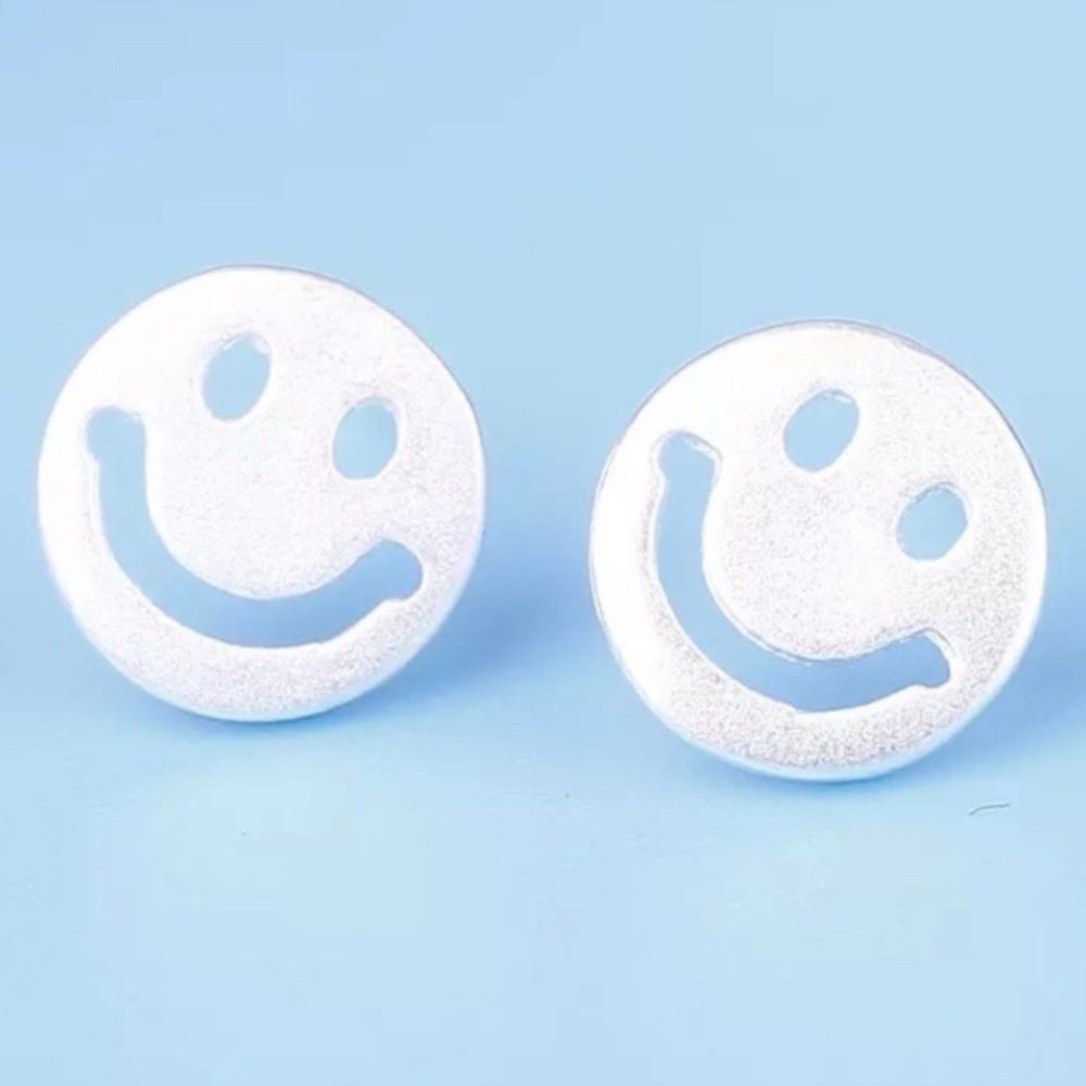 𝅺!!LAST PAIR!! Sterling Silver Smile Emoji Earrings